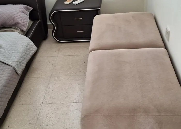 2 Bedroom Apartment In Makenzi